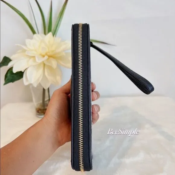 NWT Coach Dempsey Large Phone Wallet With Garden Plaid Print‎ And Coach Patch - Picture 3 of 5